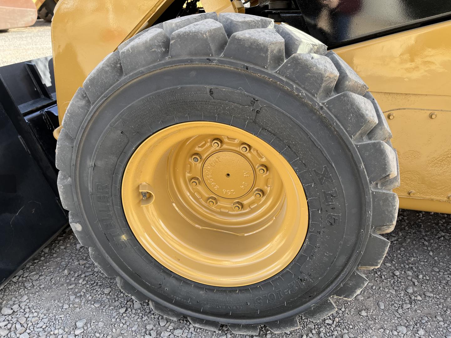 ./imagenes/INVOICE/2019/15039/MINICARGADOR CATERPILLAR 262C (13).JPG